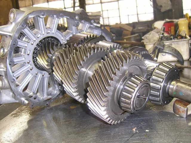 Screenshot 2023-03-18 at 20-10-12 Truck_ZF_6_Speed-640w.jpg (WEBP Image 640 × 480 pixels)